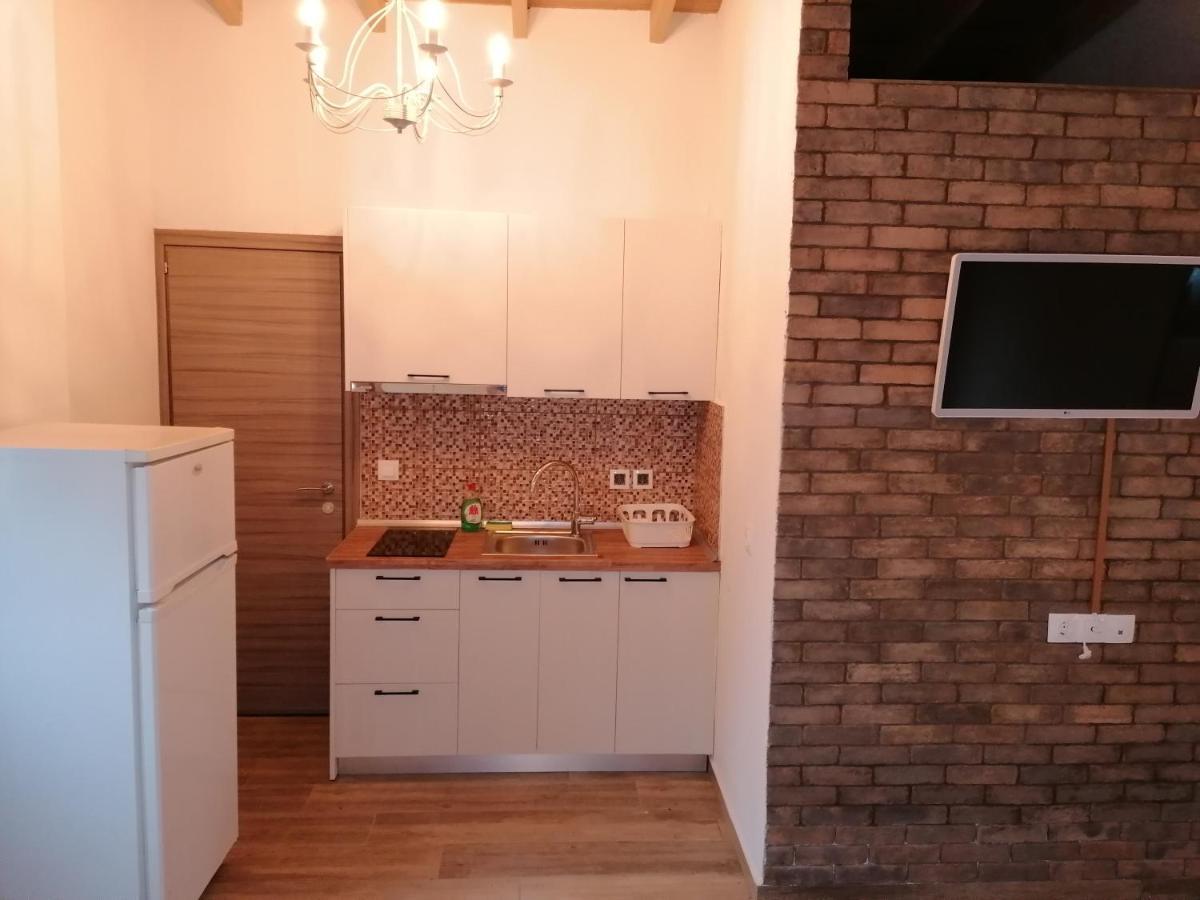 הוילה ניאה סקיוני Tiny House By The Sea מראה חיצוני תמונה